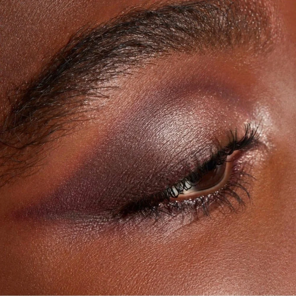 MAC Connect In Colour Eye Shadow Palette Embedded In Burgundy